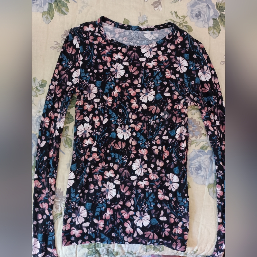 Aeropostale floral womens top